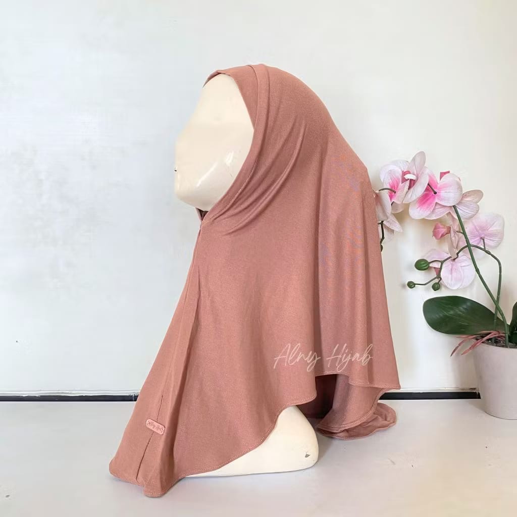 PREORDER Alny - Amora Instan Hijab Caramel