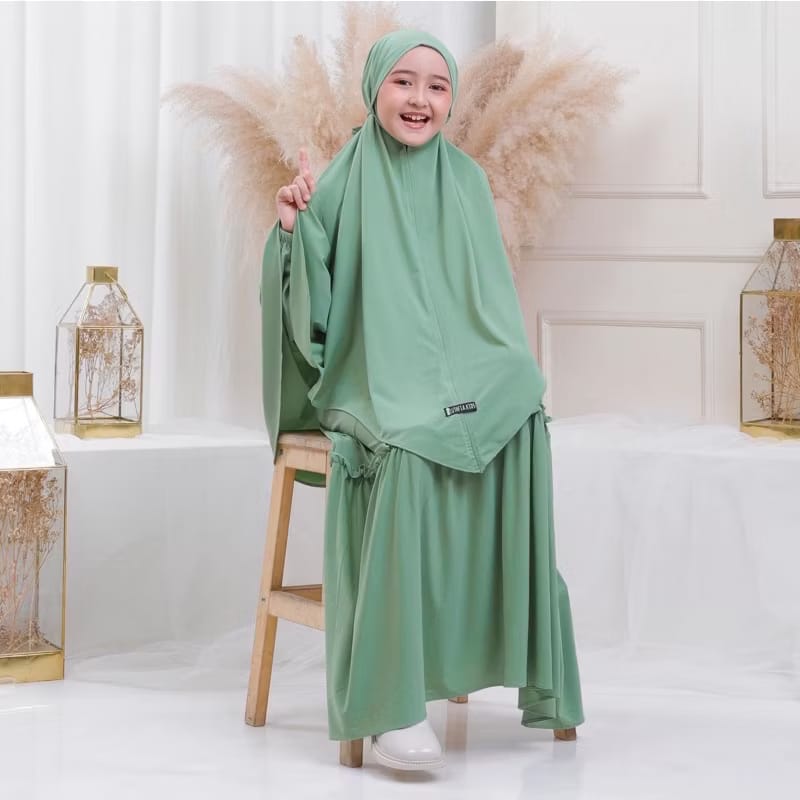 PREORDER Luthfia Kids - Yumna Gamis Jubah with Hijab