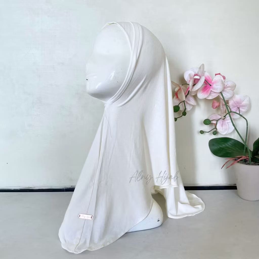 PREORDER Alny - Amora Instan Hijab BW Broken White