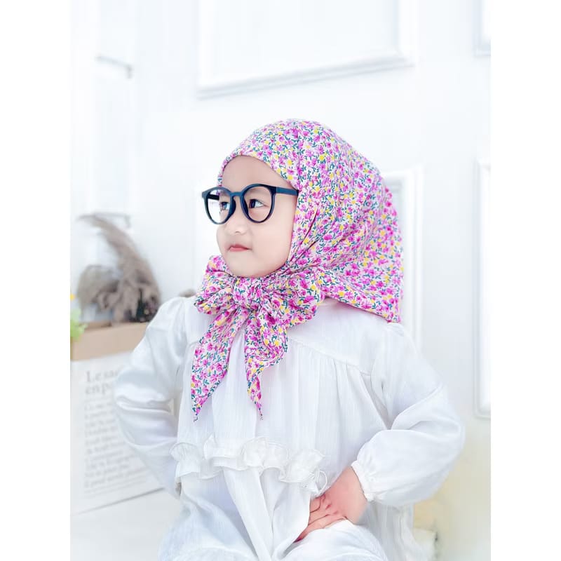 PREORDER Ayra Qu - Printed Square Hijab with Attached Inner (2-10y) 3A