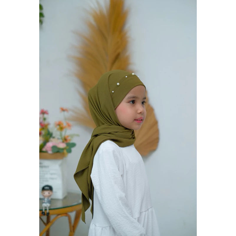 PREORDER Yazzren Hijab - Malay Mutiara Segitiga