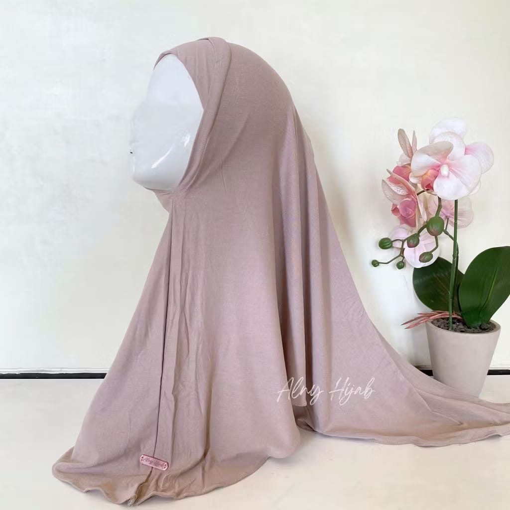 PREORDER Alny - Amora Instan Hijab Grey Cream
