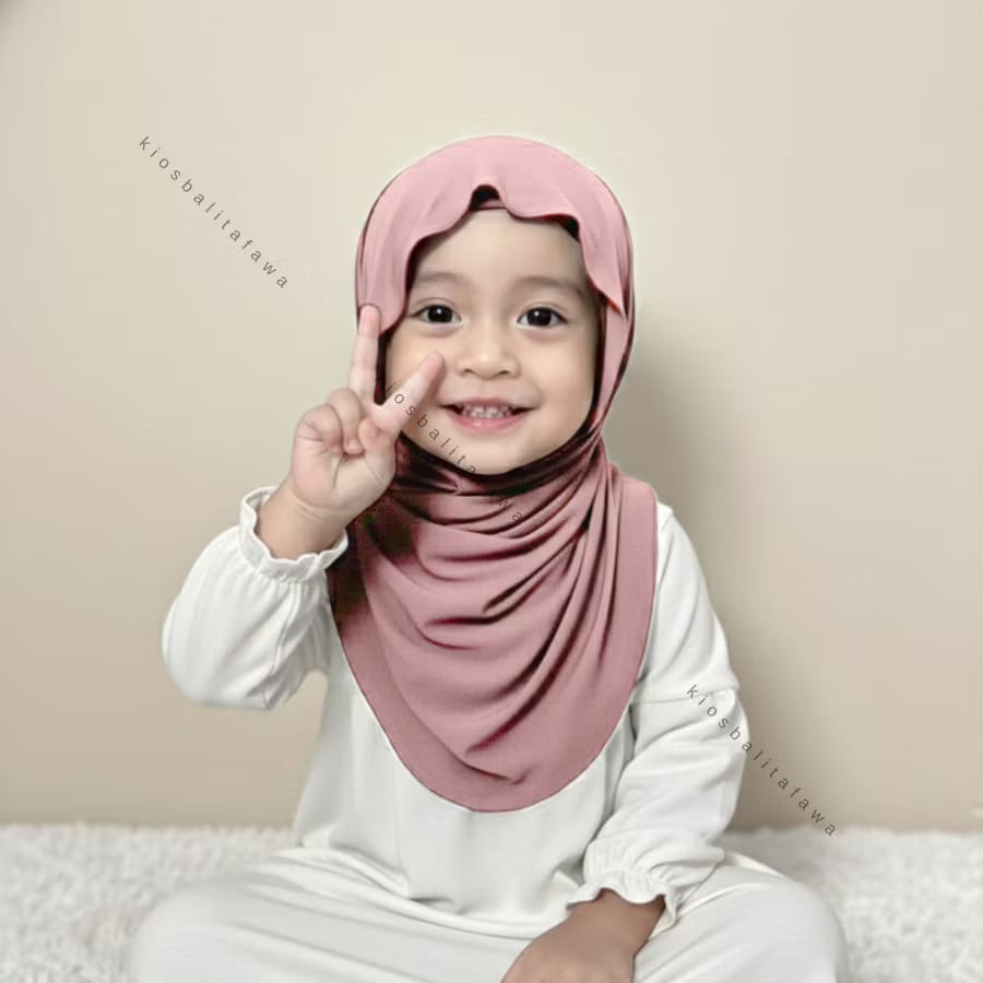 PREORDER Udy - Huma Meloyot Instan Hijab