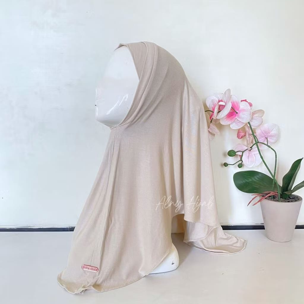 PREORDER Alny - Amora Instan Hijab Beige