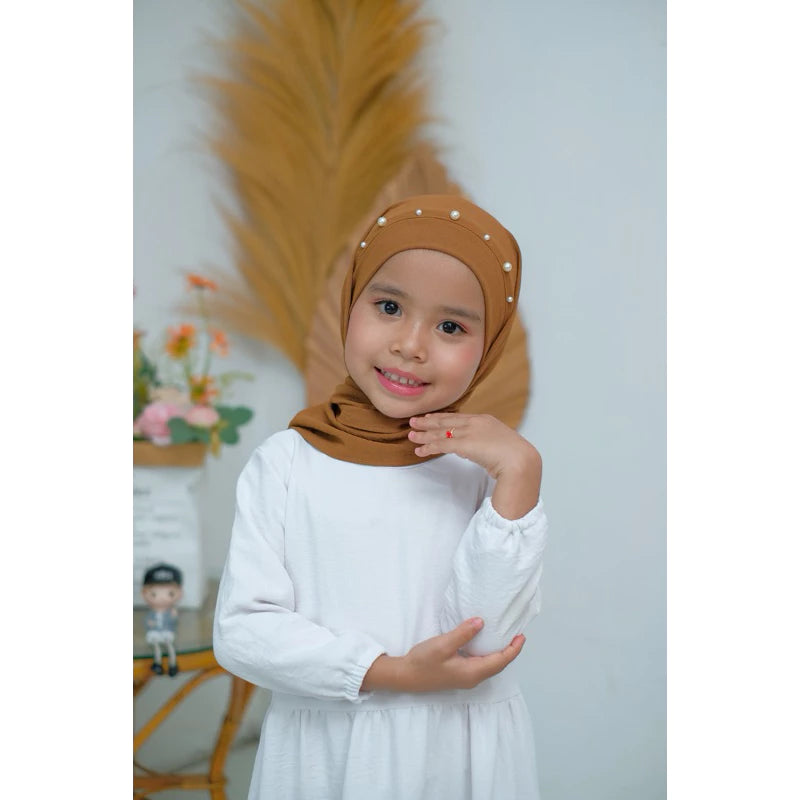 PREORDER Yazzren Hijab - Malay Mutiara Segitiga