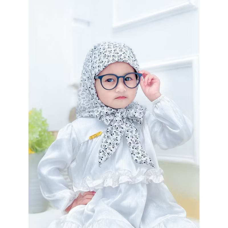PREORDER Ayra Qu - Printed Square Hijab with Attached Inner (2-10y) 18A